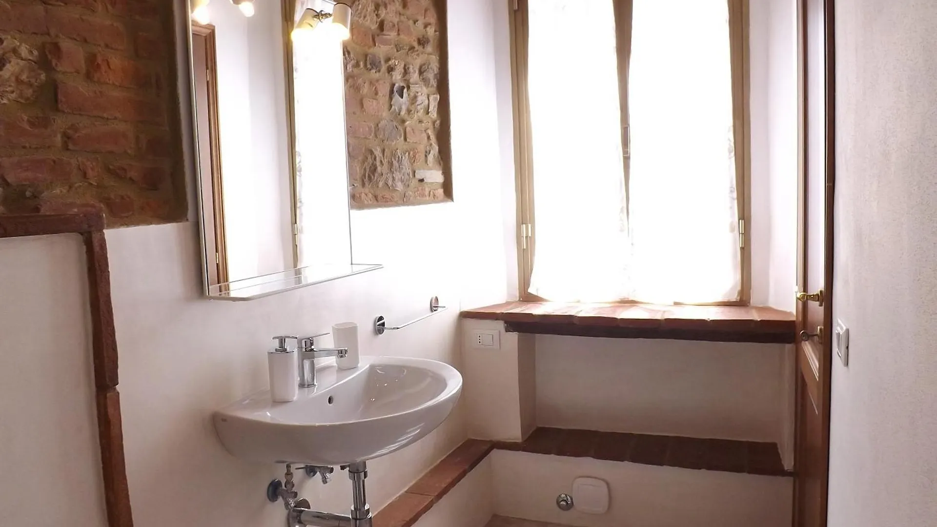 Un Tuffo Nel Medioevo Apartment Suvereto Italy